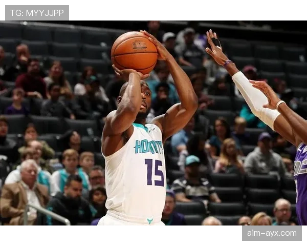 沃克关键表现助球队逆转取胜,状态回暖成亮点 沃克关键表现助球队逆转取胜,状态回暖成亮点