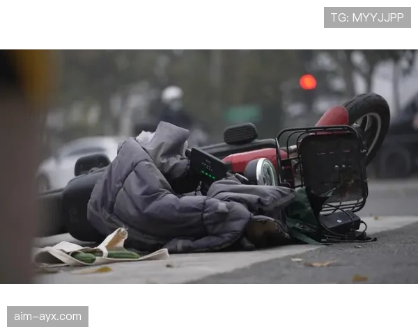 特温中路“渗透”现象引交通安全隐忧，专家呼吁强化管理措施