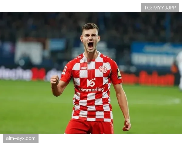 美因茨中场发力状态回暖,德甲赛场展现强势攻势 美因茨中场发力状态回暖,德甲赛场展现强势攻势